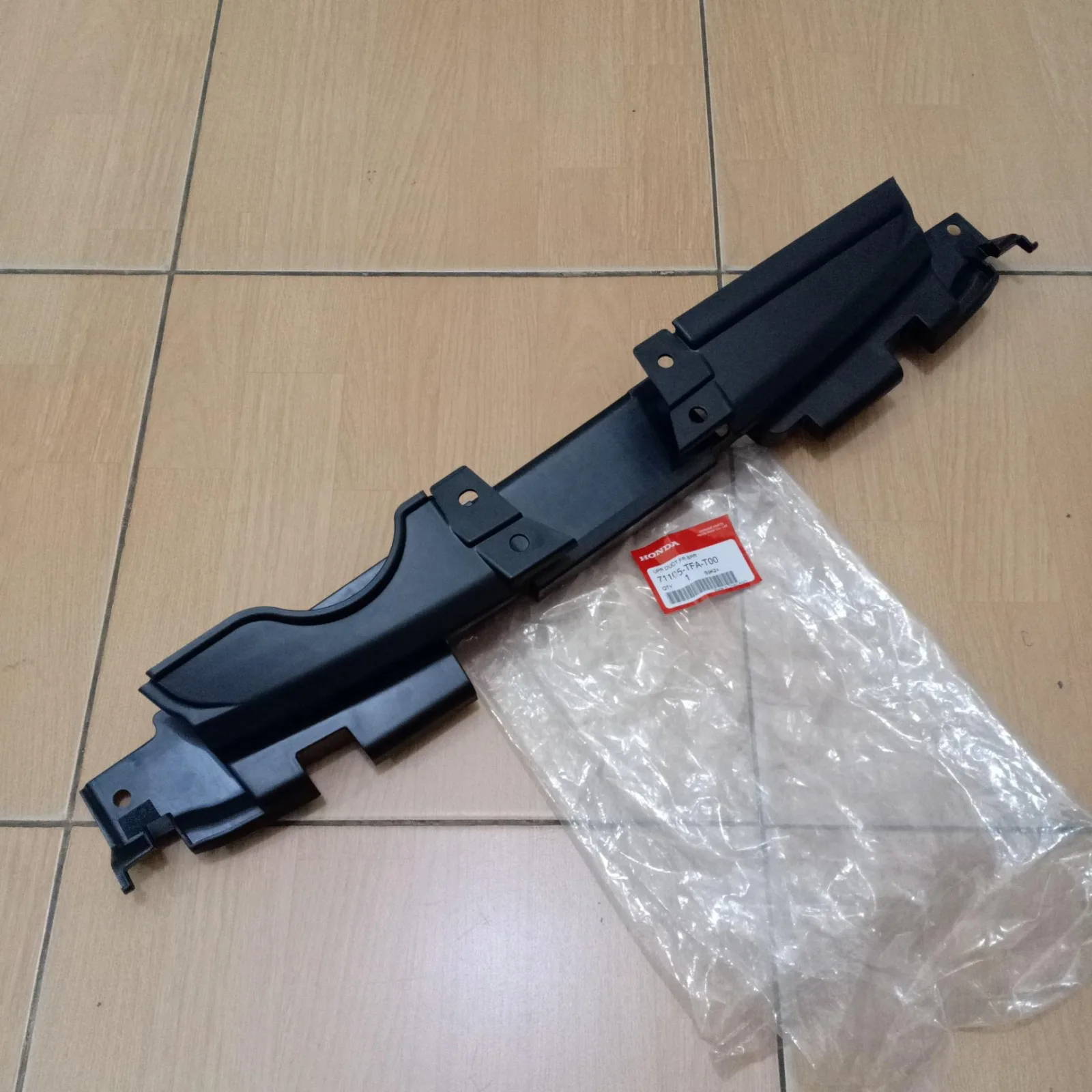 Cover Lock Kap Mesin CRV 2016-2017 Genuine!!