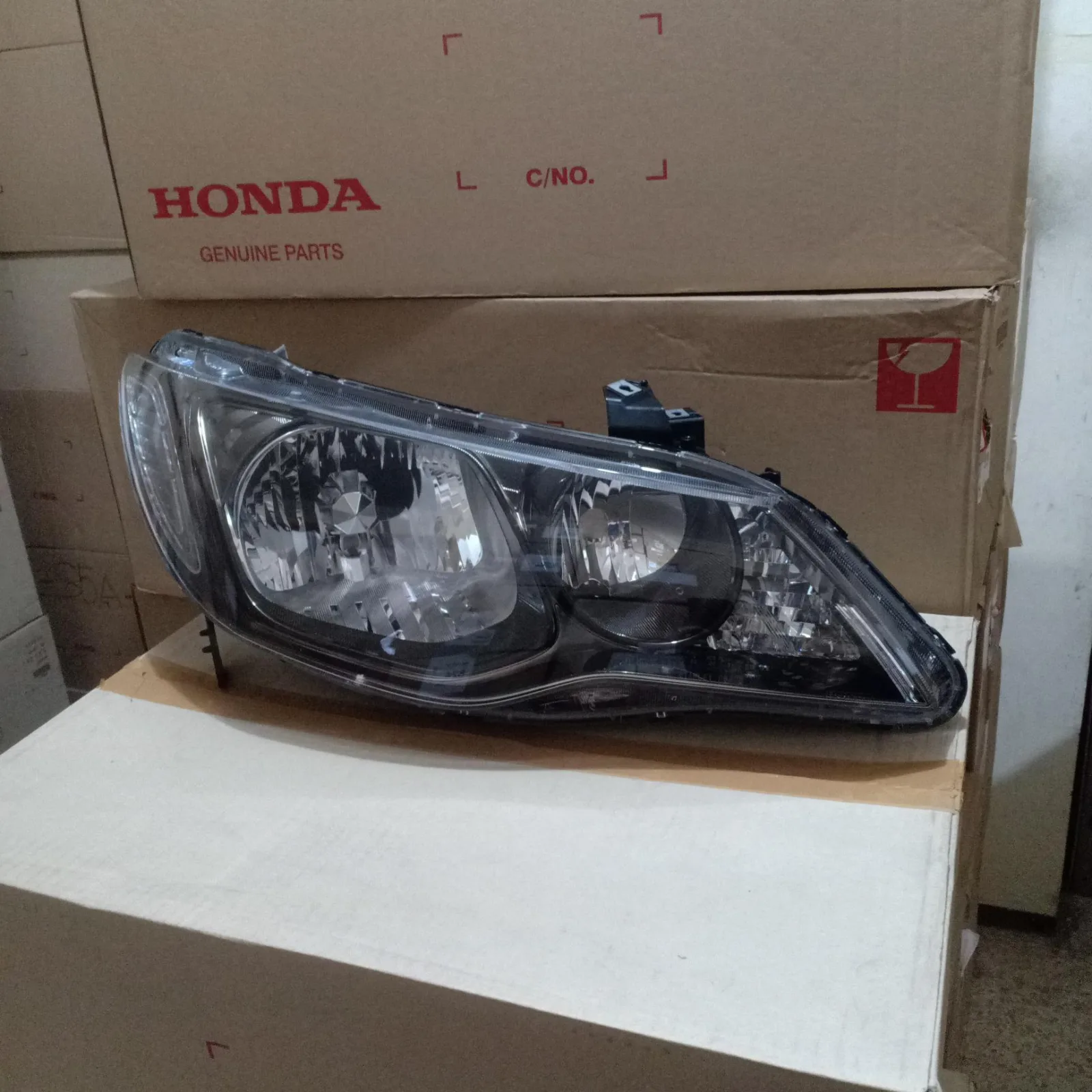 Headlamp / LAMPU DEPAN Civic FD1.8CC 2009-2011 ORIGINAL