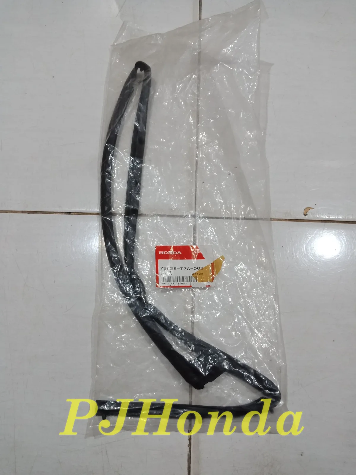 Karet Pintu Belakang Honda HRV 2015 2016 2017 2018 2019 2020 2021 Original