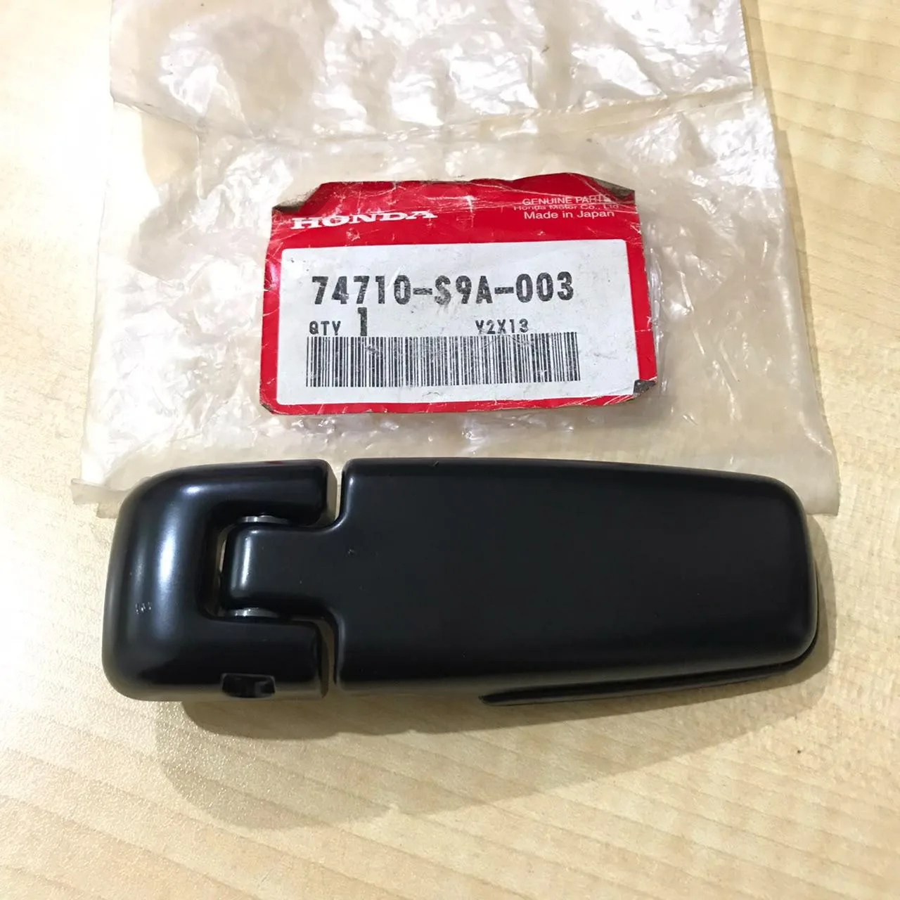Engsel Kaca Pintu Bagasi Honda CRV Gen2 2002-2007 Original