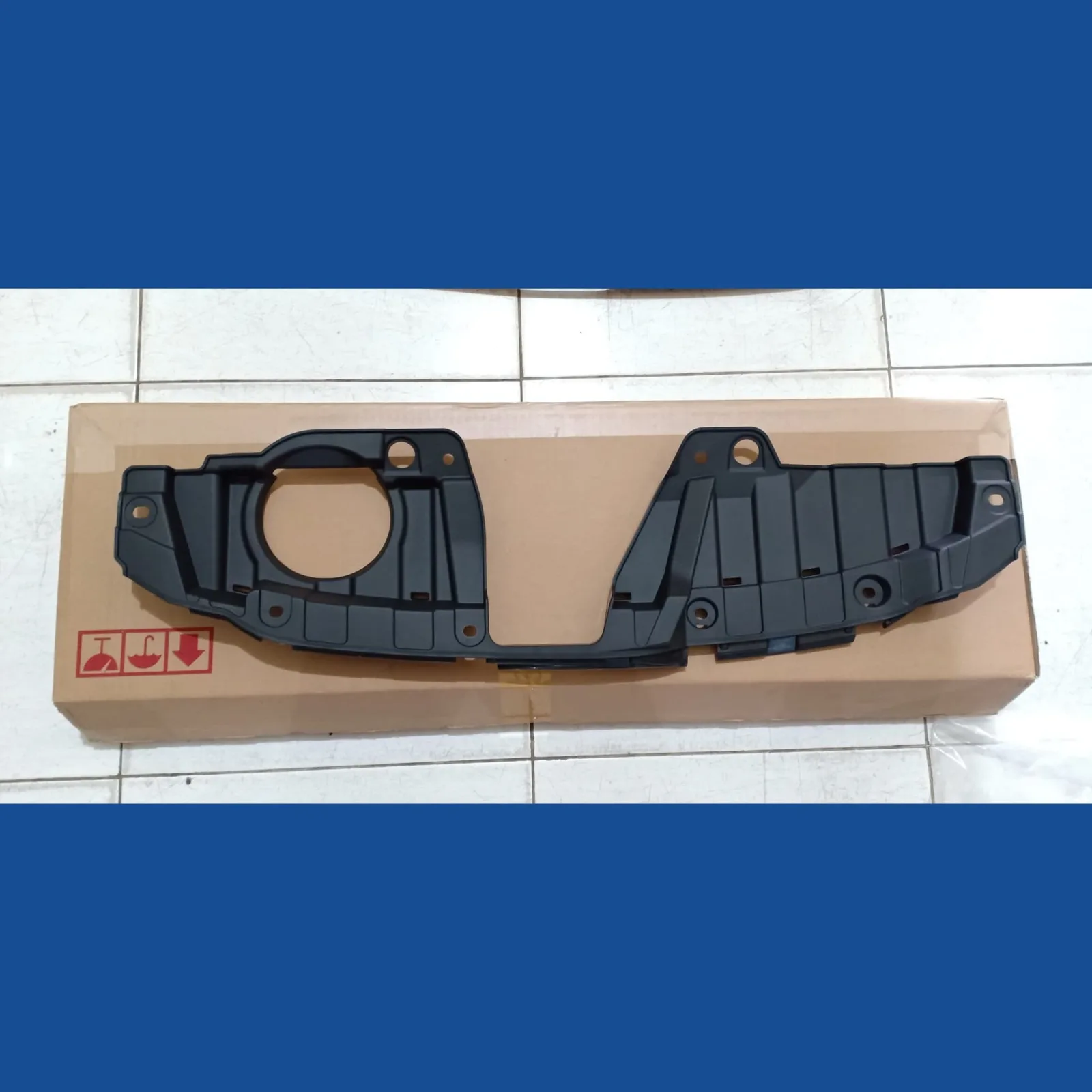 Cover Grill / Cover Radiator Atas Honda Mobilio 2017-2020 Original
