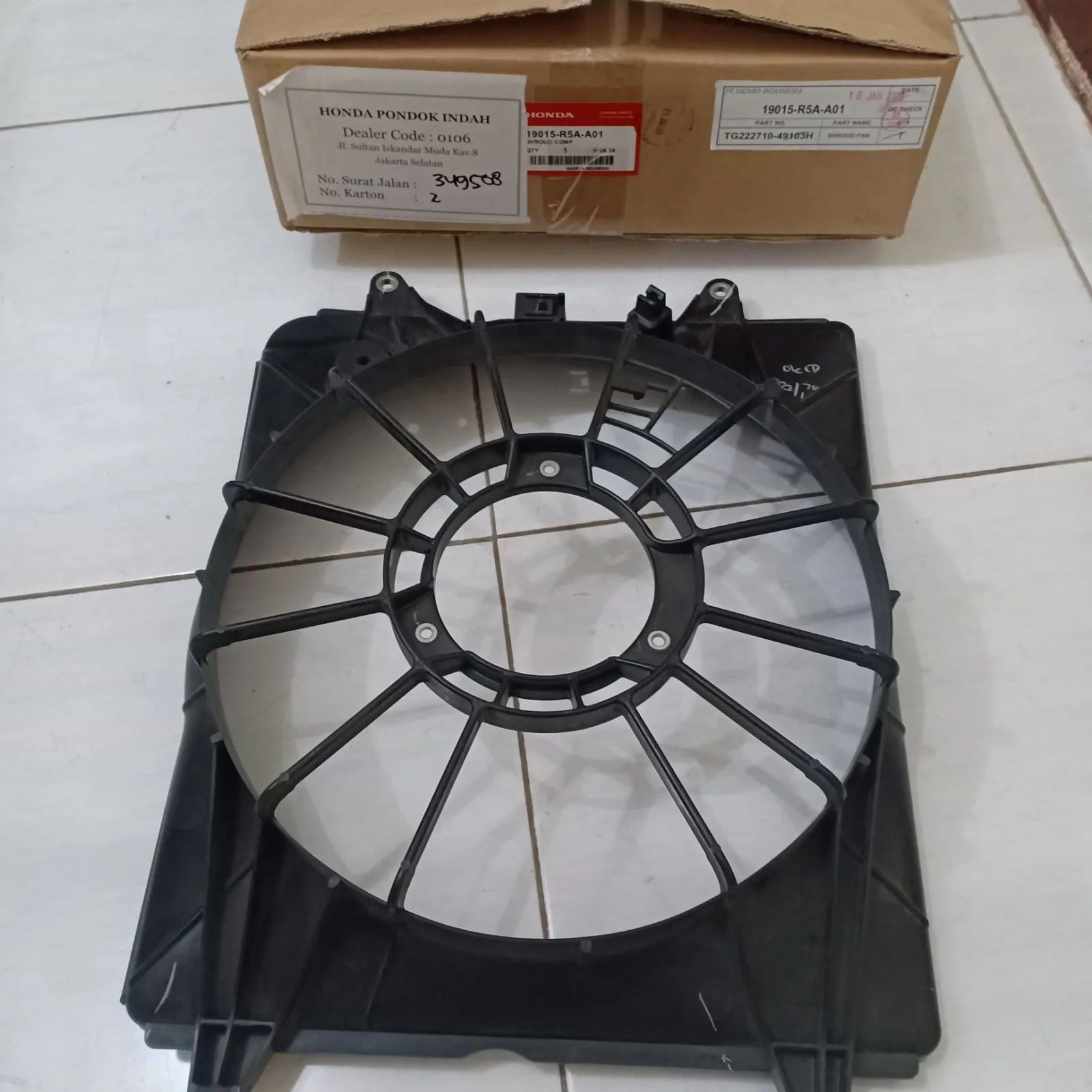 Shroud Fan Radiator CRV GEN 4 2013-2015 Genuine!!