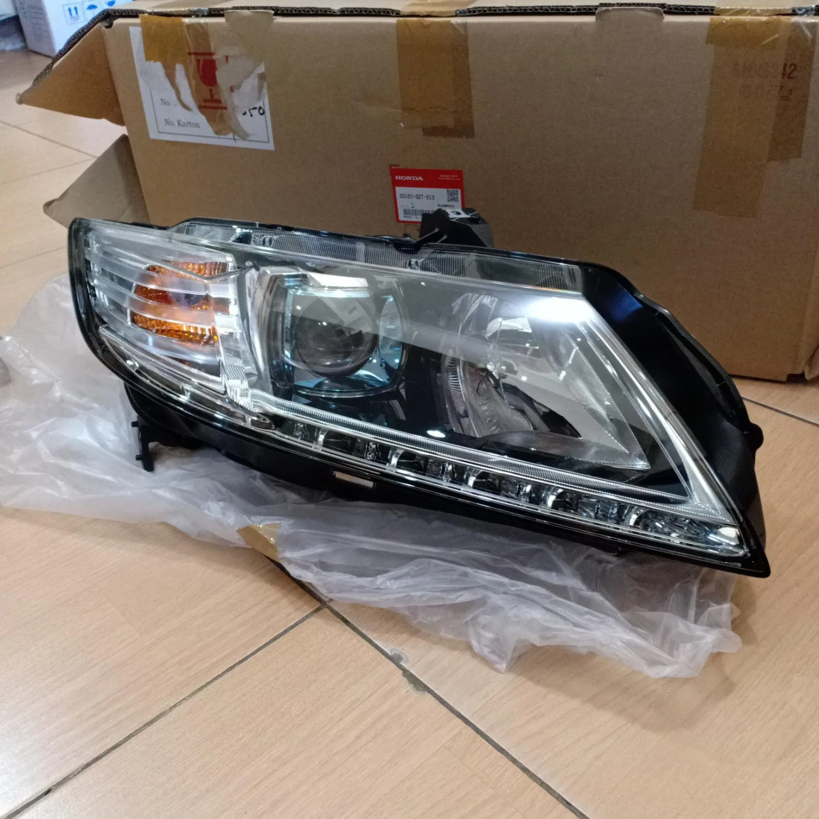 Headlamp Lampu Depan Honda CRZ 2013-2016 Original