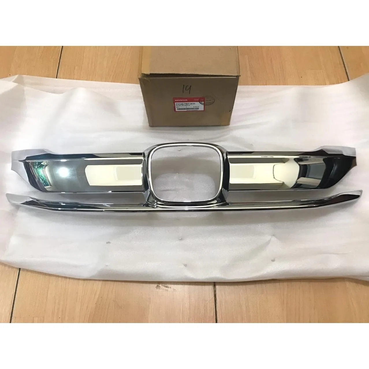 Grill Chrome Mobilio E 2017-2020 Original