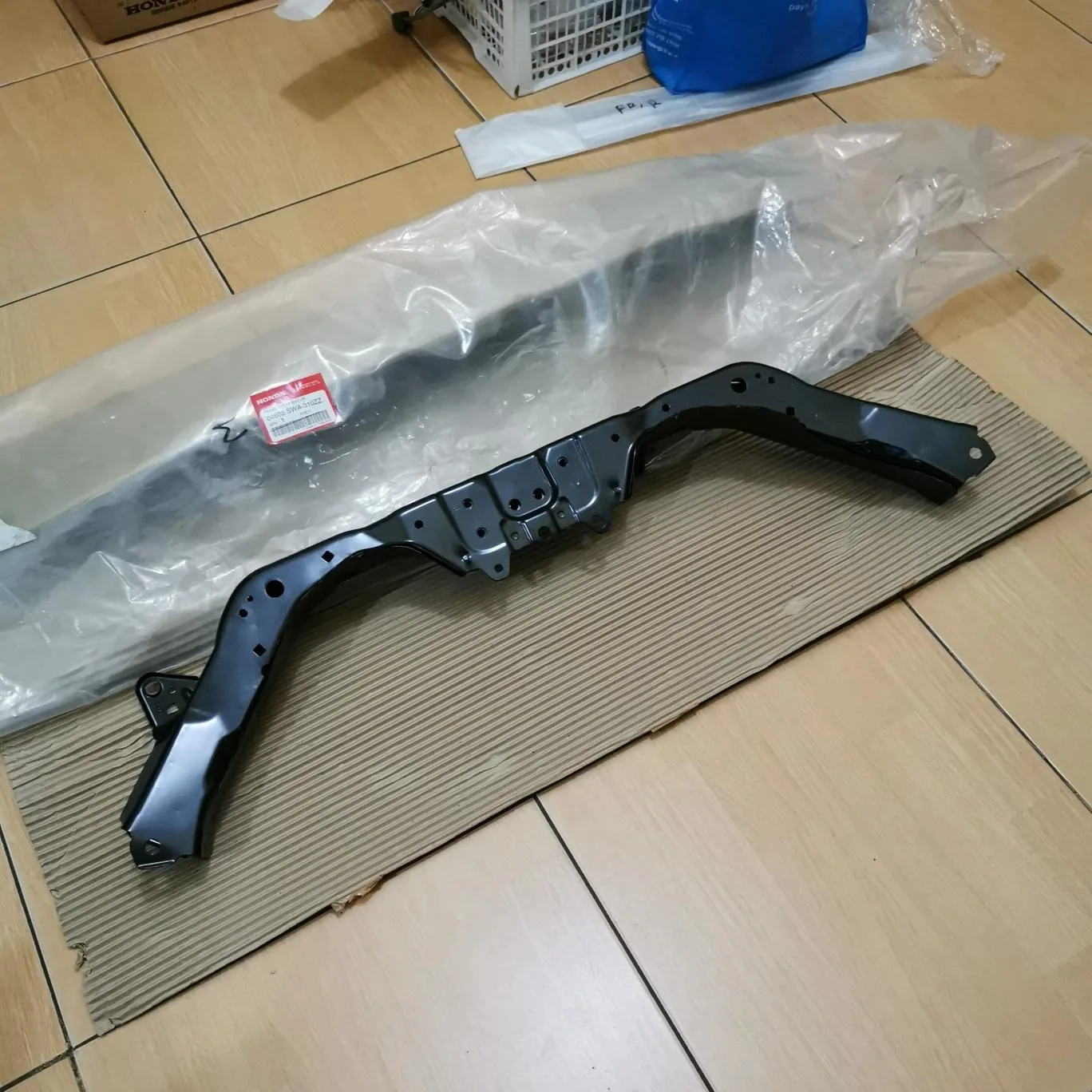 Panel Bullhead  / Panel Radiator CRV GEN3 2007-2012 Genuine!!
