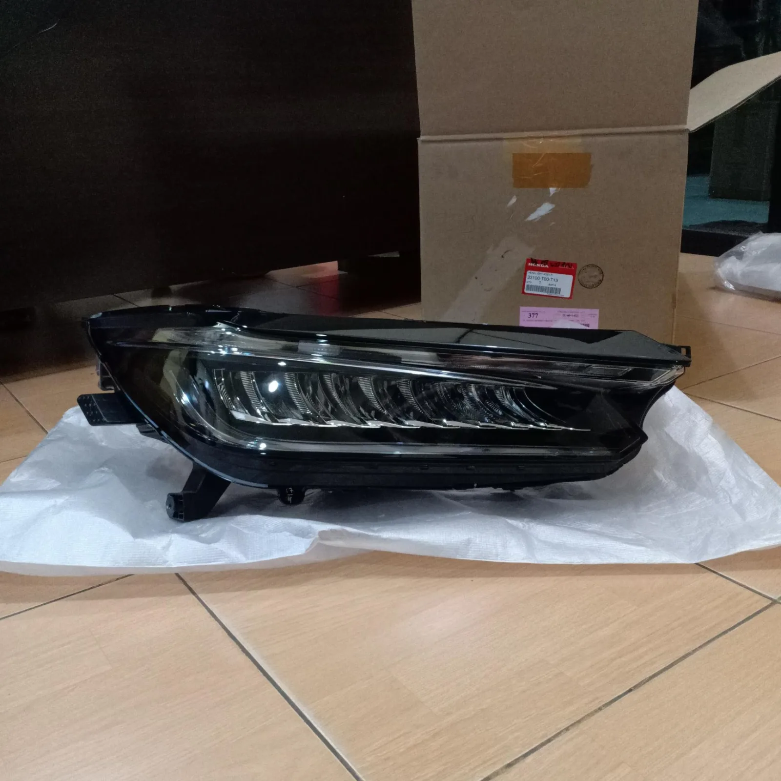 Headlamp / Lampu Depan City Hatchback ORIGINAL
