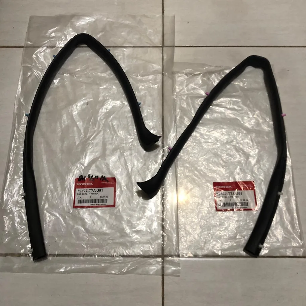 Karet Pintu Depan Bagian Belakang Honda HRV 2015-2021 Original
