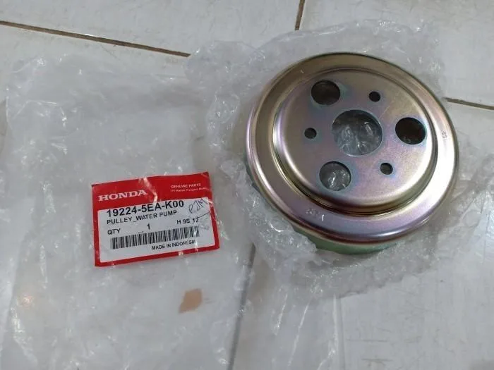 Pulley Water Pump Katrol Pompa Air Honda Mobilio 2017-2019 Original
