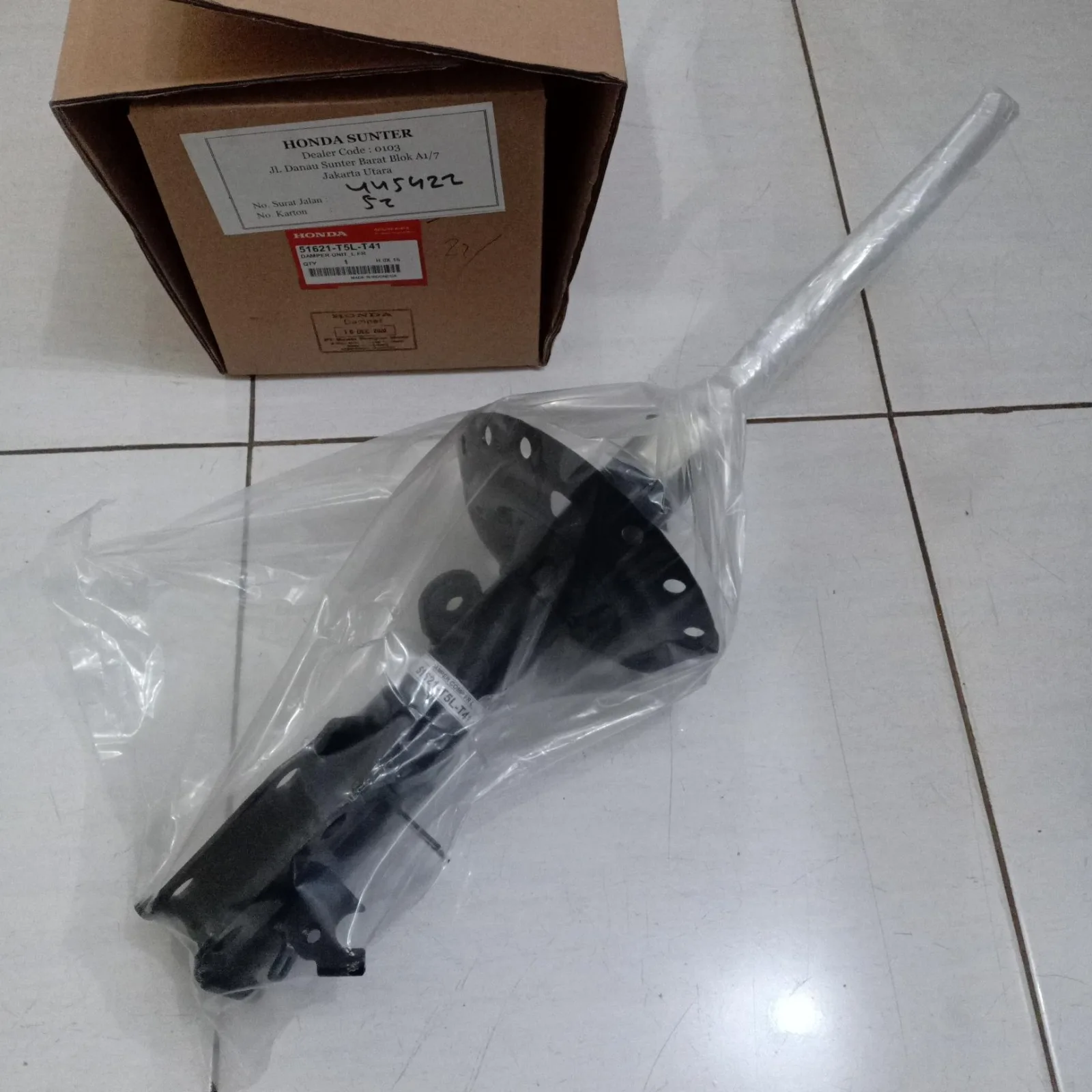Shock Breker / shockbreaker depan Jazz GK5 2014-2020up Original