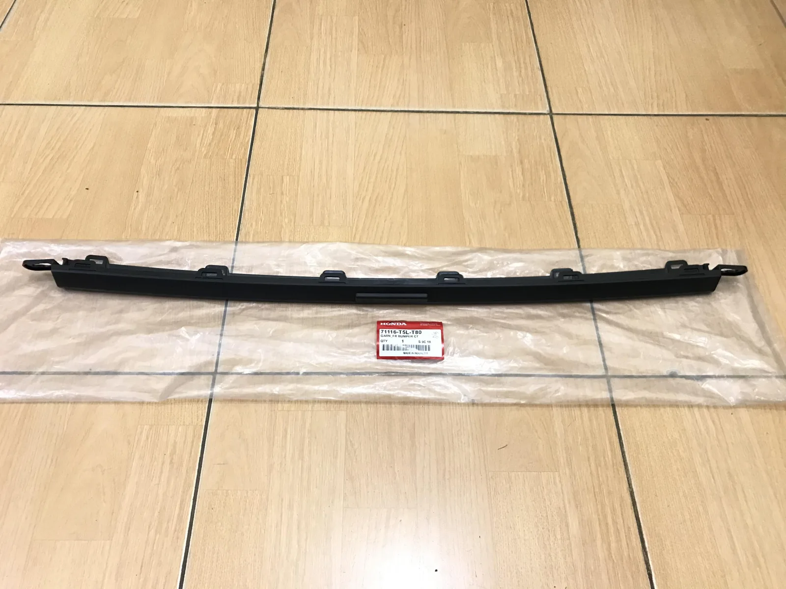 Garnish / List Bumper Grill Jazz GK5 FACELIFT 2018-2022 Original