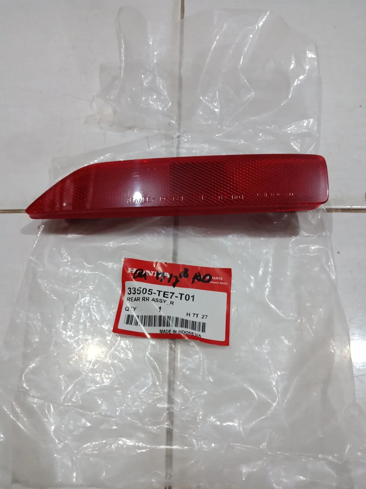 Reflektor Bumper Belakang Mobilio RS Genuine!!