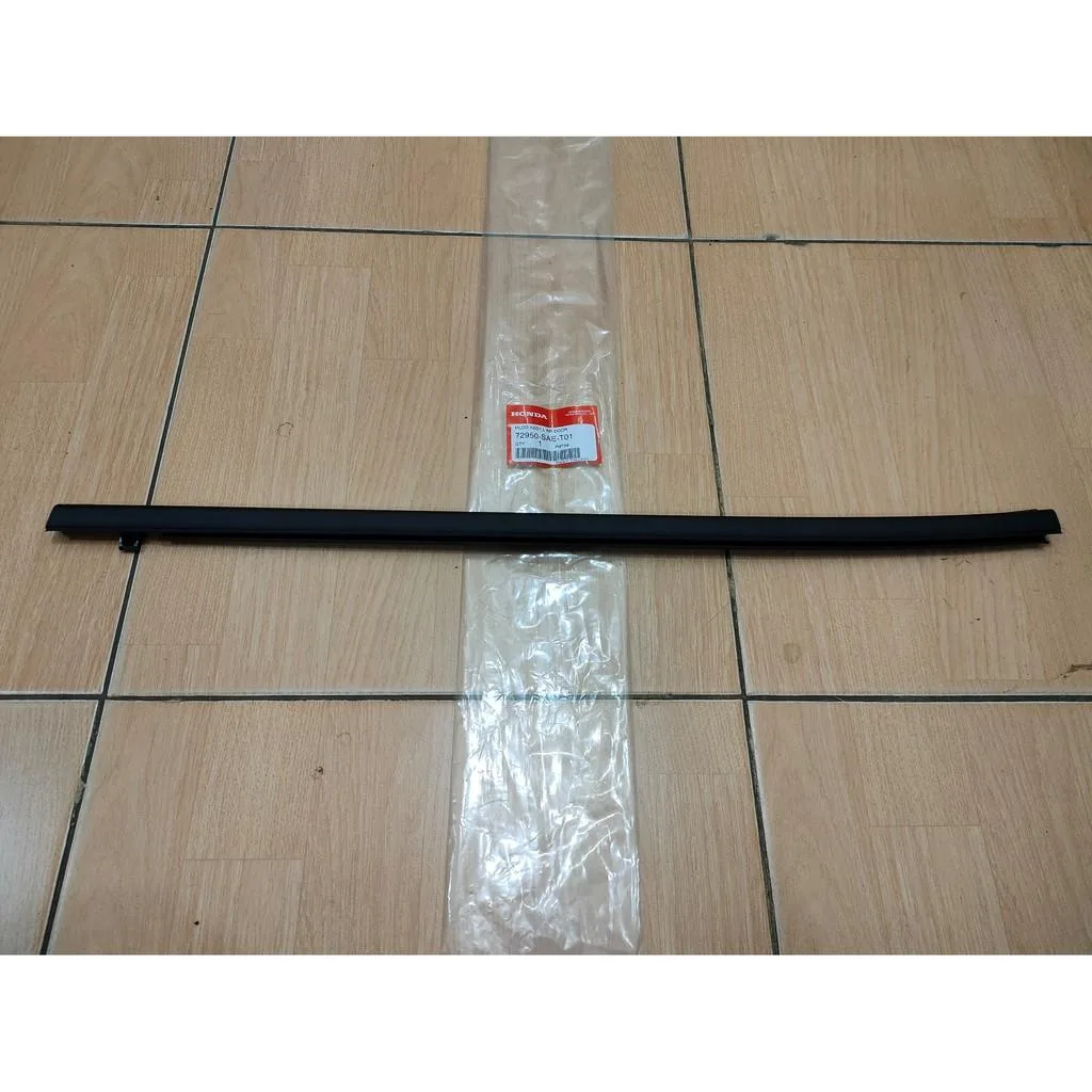 Pelipit Kaca Pintu WATERSTRIP City 2003-2007 ORIGINAL