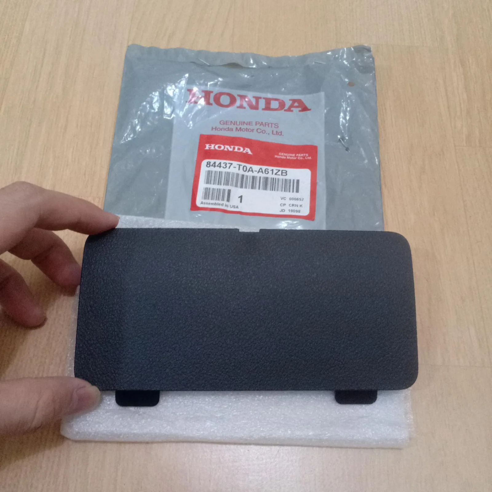 Kotak Penutup Lining Pintu Bagasi CRV 2014-2017 Original