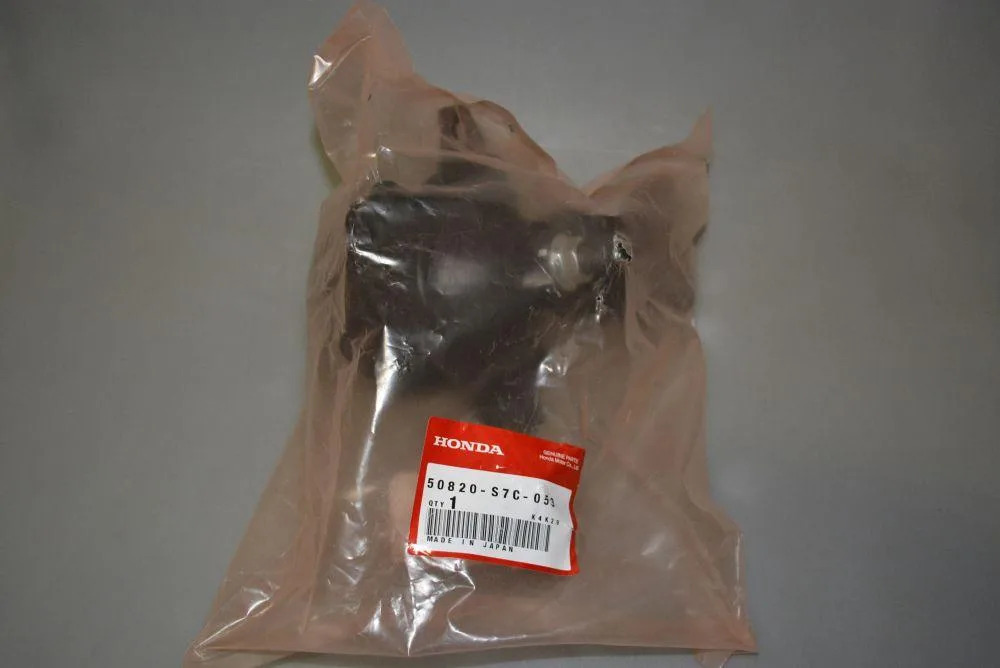 Engine Mounting Kanan Stream 2.0cc 2003-2005 Original