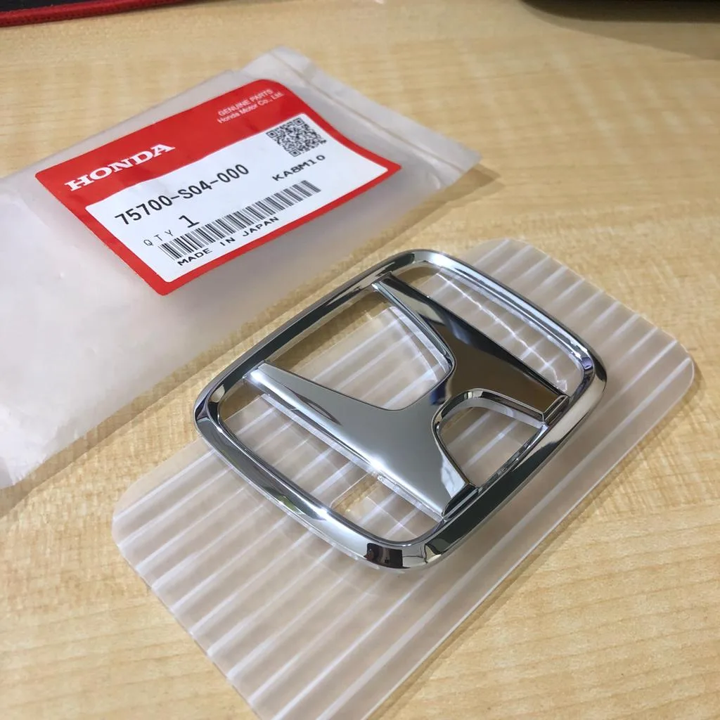 Emblem H Grill dan Bagasi Civic Ferio Original