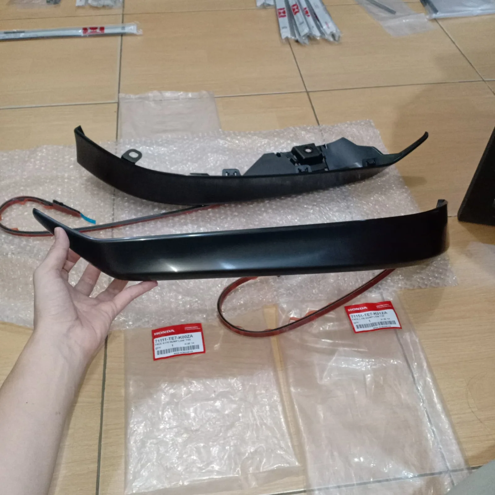 Protector Bumper / Garnish Bumper Mobilio 2017-2020+ Original