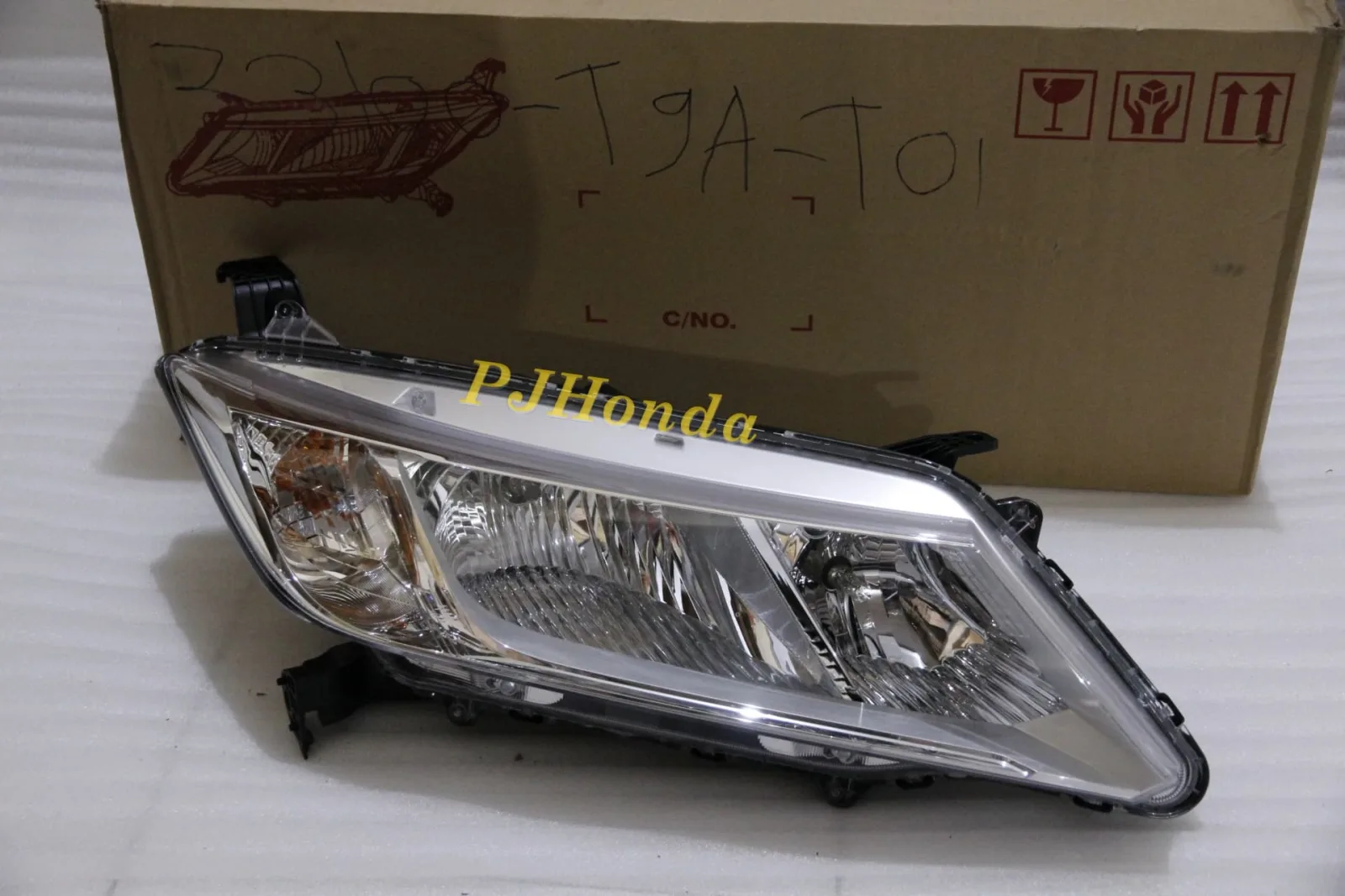 Headlamp / Lampu Depan City 2013-2015 ORIGINAL