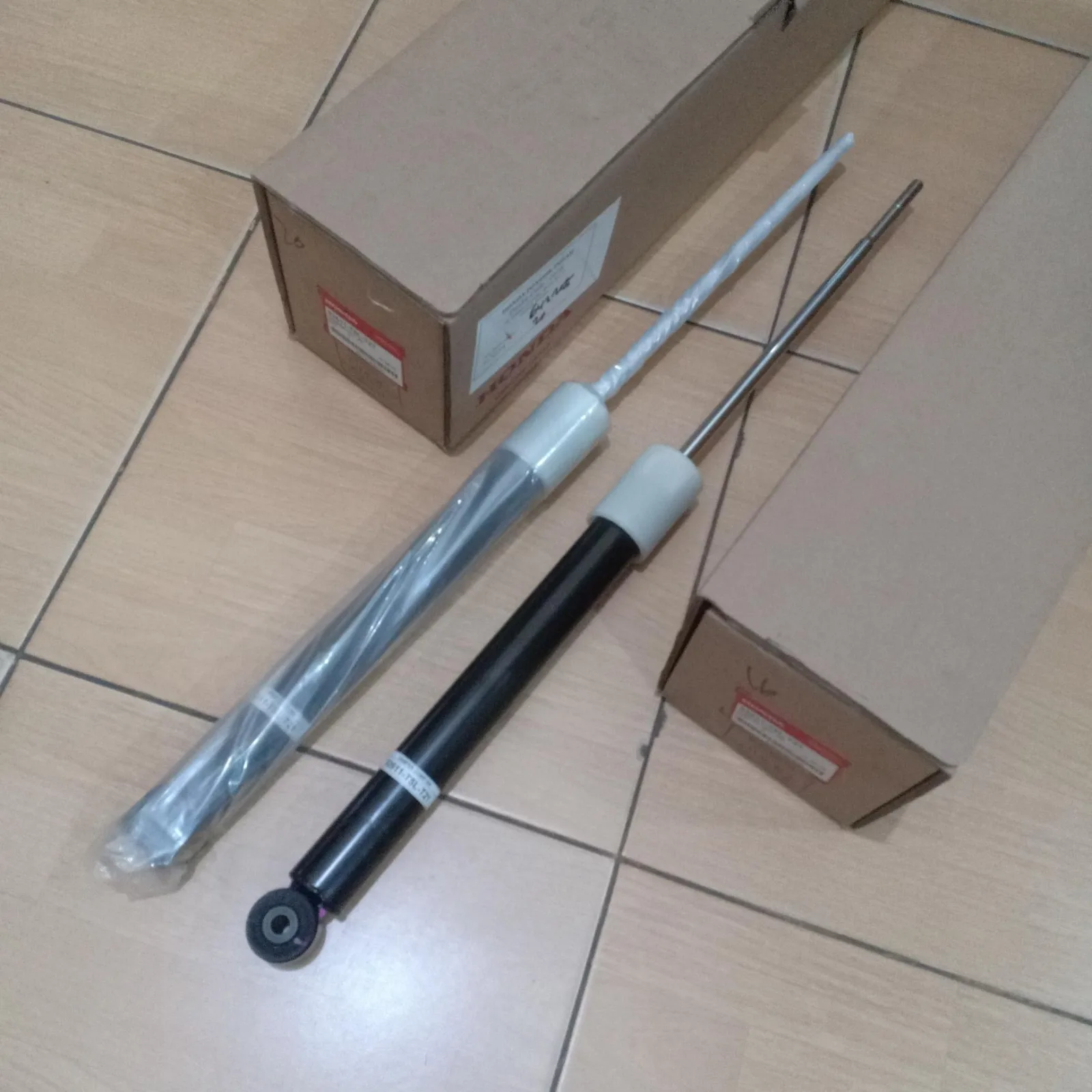 Shock Breket Belakang Jazz GK5 2014-2021 Original