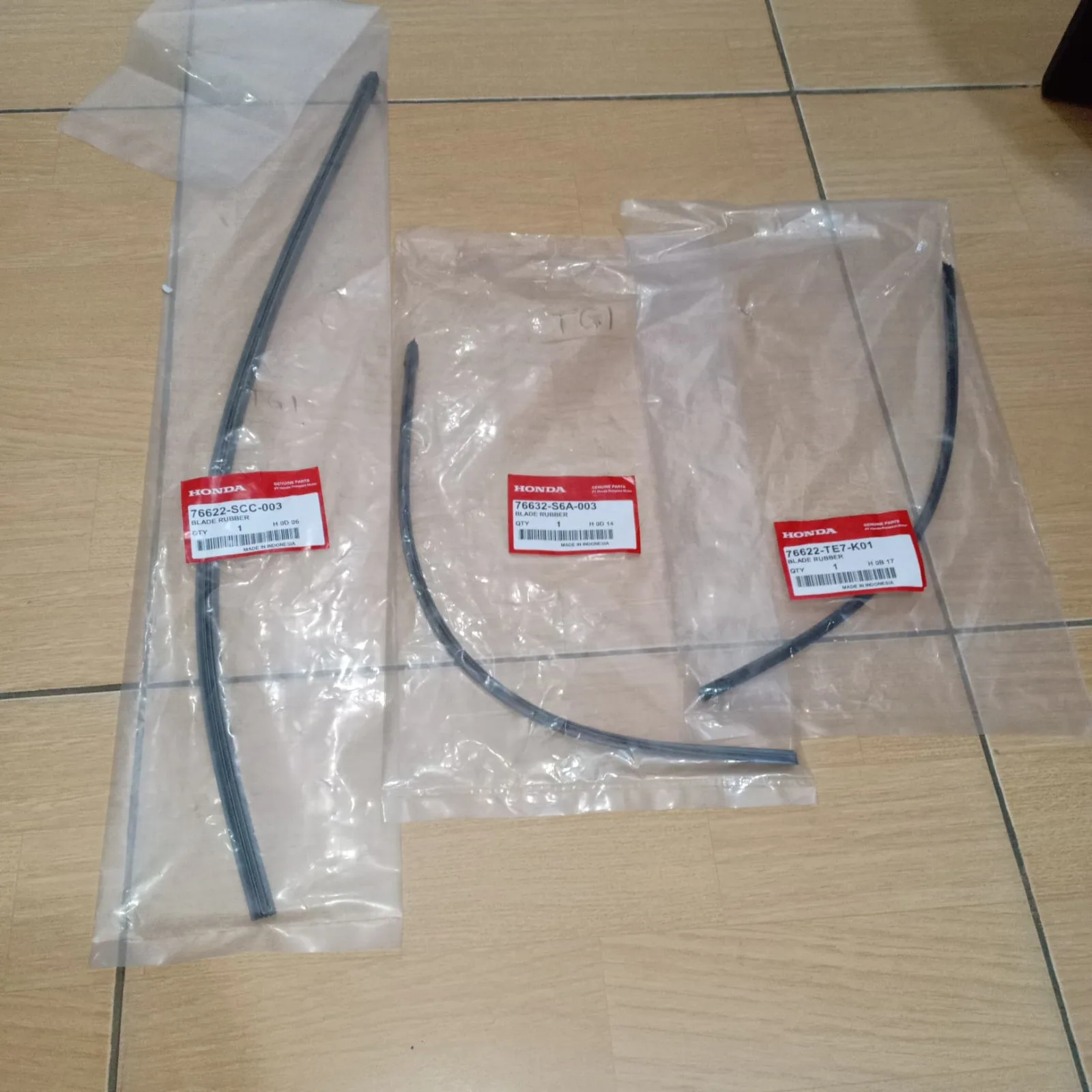 Karet Wiper Set Depan Belakang Mobilio Genuine!!