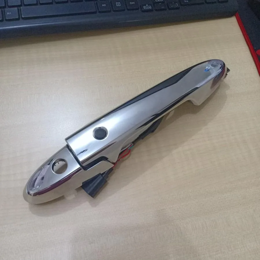 Handel Handle Pintu Depan Bagian Luar Chrome HRV 2015-2021 Original
