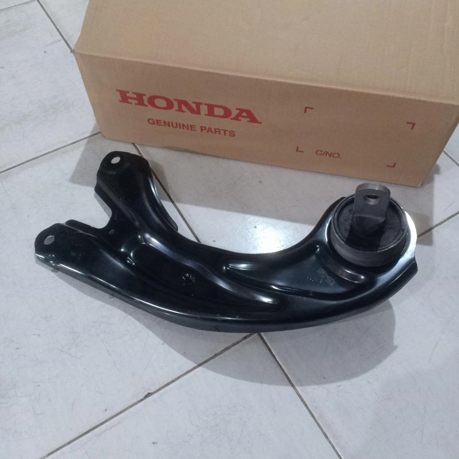 ARM BELAKANG Trailing Arm Belakang CRV TURBO Original