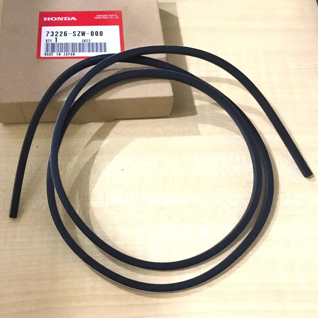Karet Kaca Belakang JAZZ GK5 2015-2021 Original