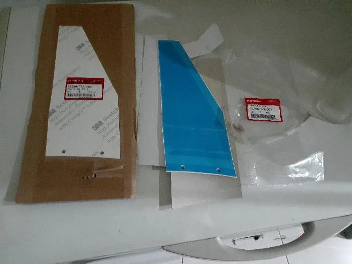 Stiker Pintu Bening Pintu Bawah HRV 2015-2018 Genuine!!