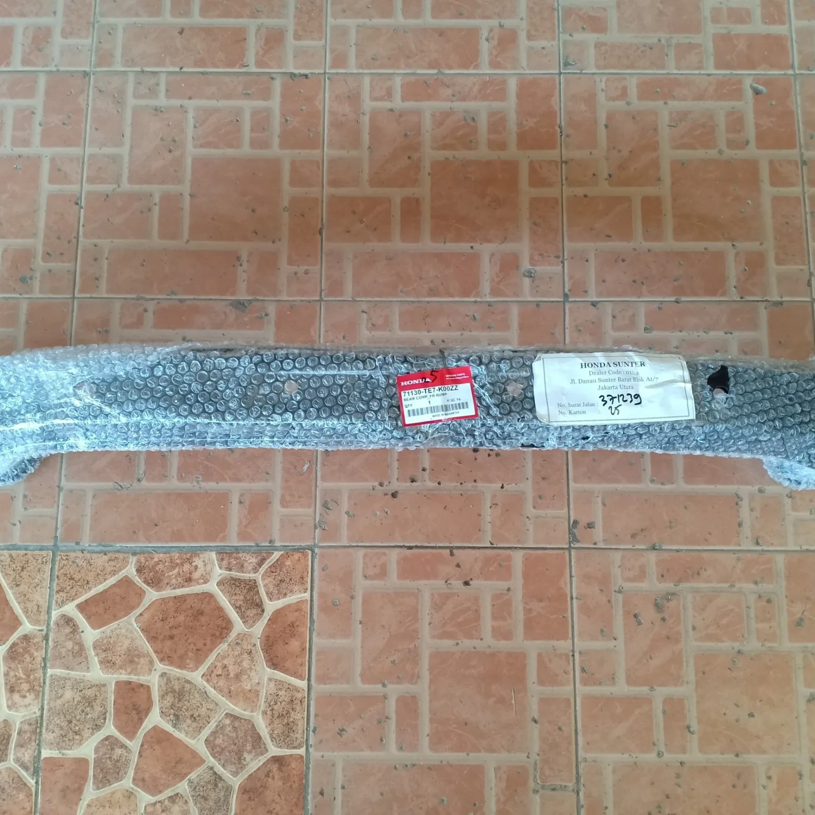 Beam / Tulang Bumper Mobilio Tipe E 2014-2020 Original