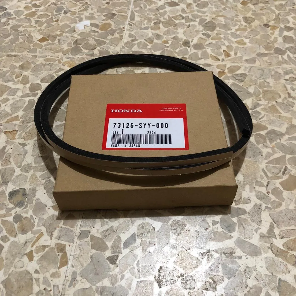 Karet Kaca FR Bawah Honda Brio 2013-2019 Original
