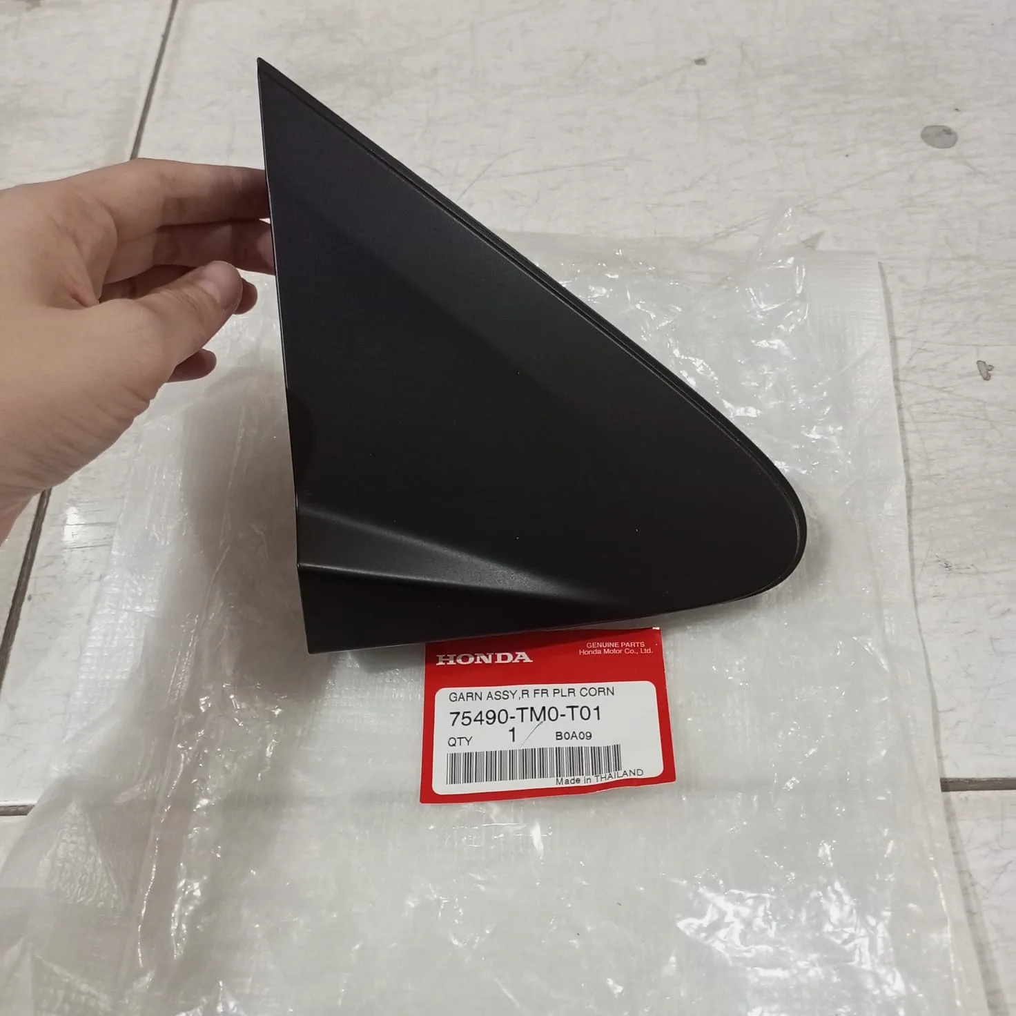 Garnish Cover Segitiga Spion / Corner Pillar CITY 2009-2013 Original