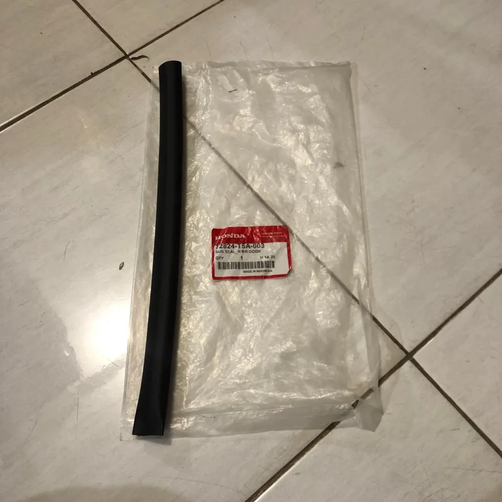Karet Pintu Belakang Bagian Bawah ALL NEW JAZZ 2015-2021 Original