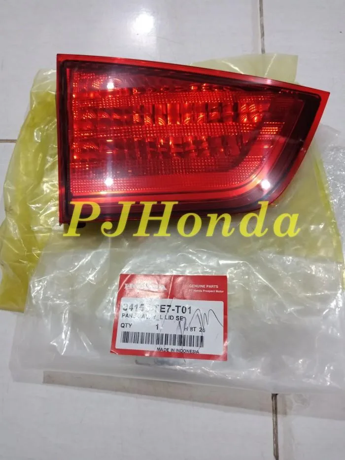 Lampu Bagasi Reflektor Honda Mobilio Original