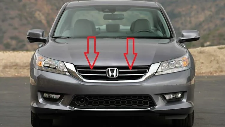 List Grill Chrome Pendek BAGIAN ATAS TENGAH Accord 2013-2015 Original