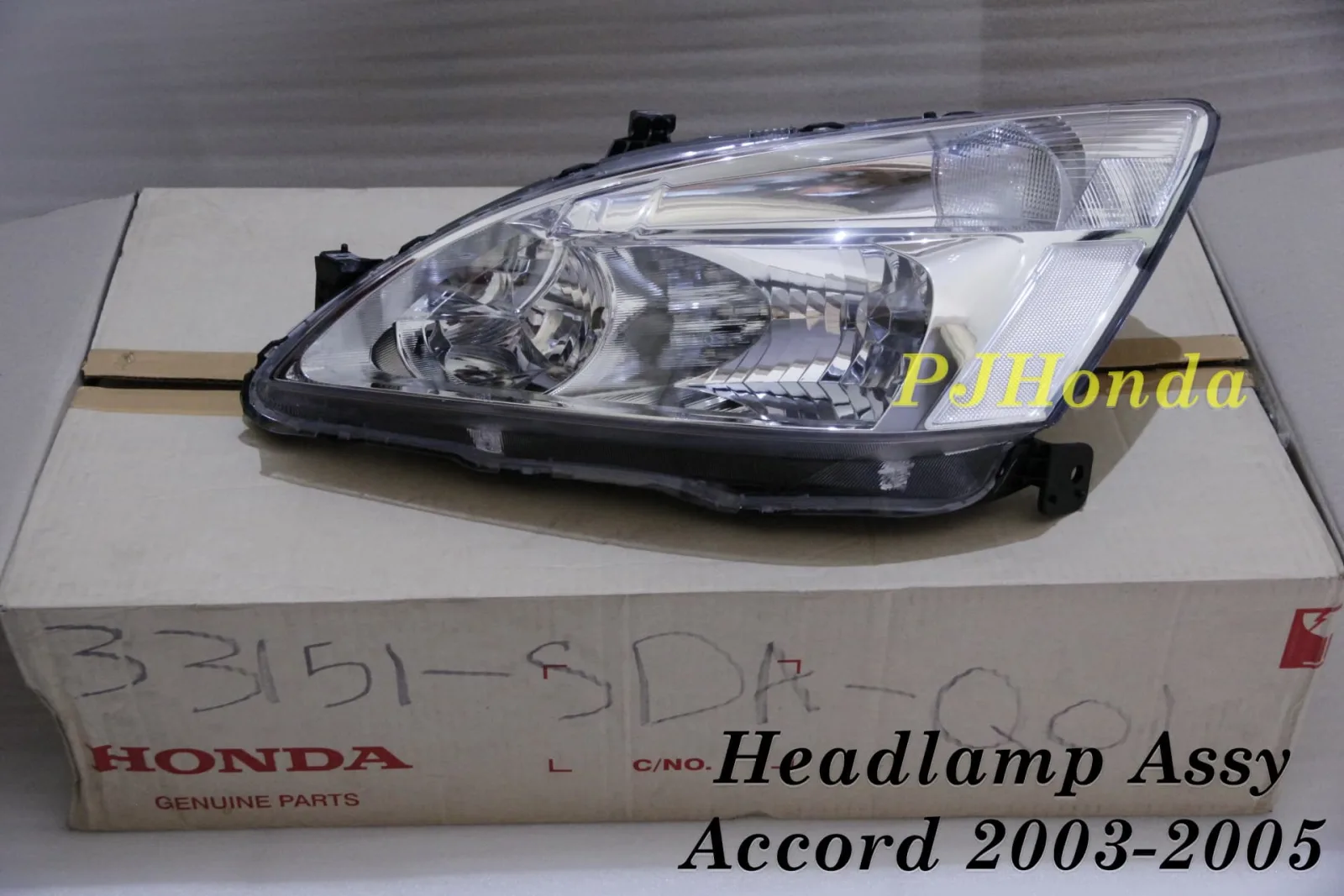 Headlamp Assy Honda Accord 2003-2005 Genuine
