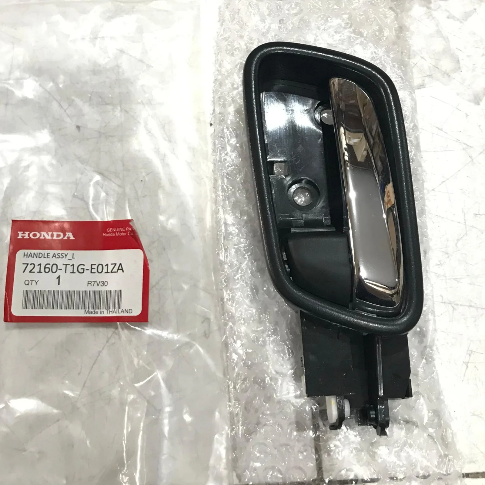 Handle Pintu Dalam Bukaan Pintu CRV 2016-2017 Original