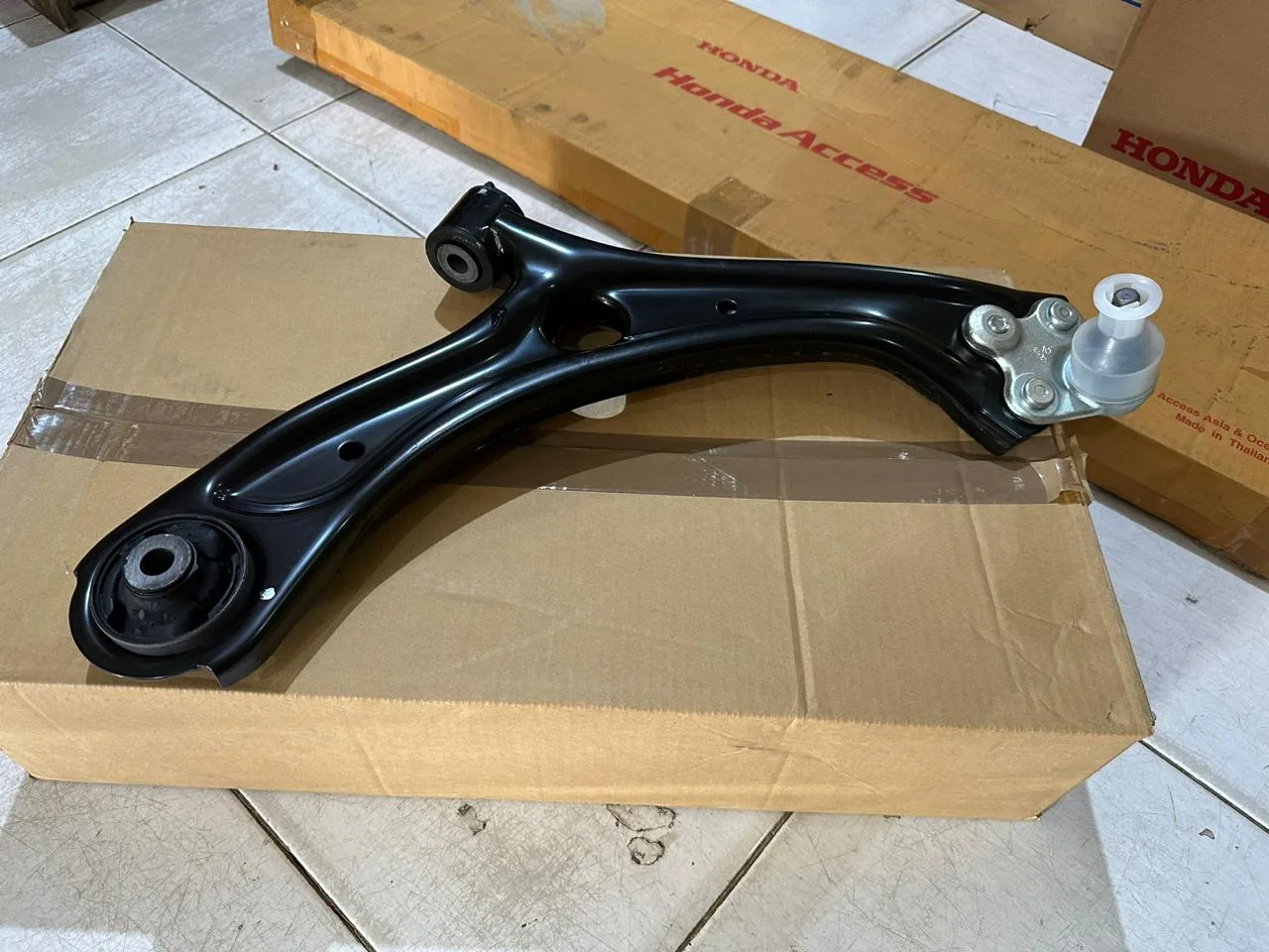 Lower Arm HRV 2015-2021 Genuine!!!