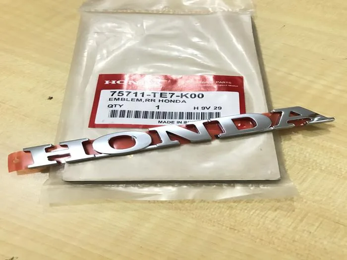 Emblem / Logo HONDA untuk mobil mobilio 2016-2019 Genuine!!!