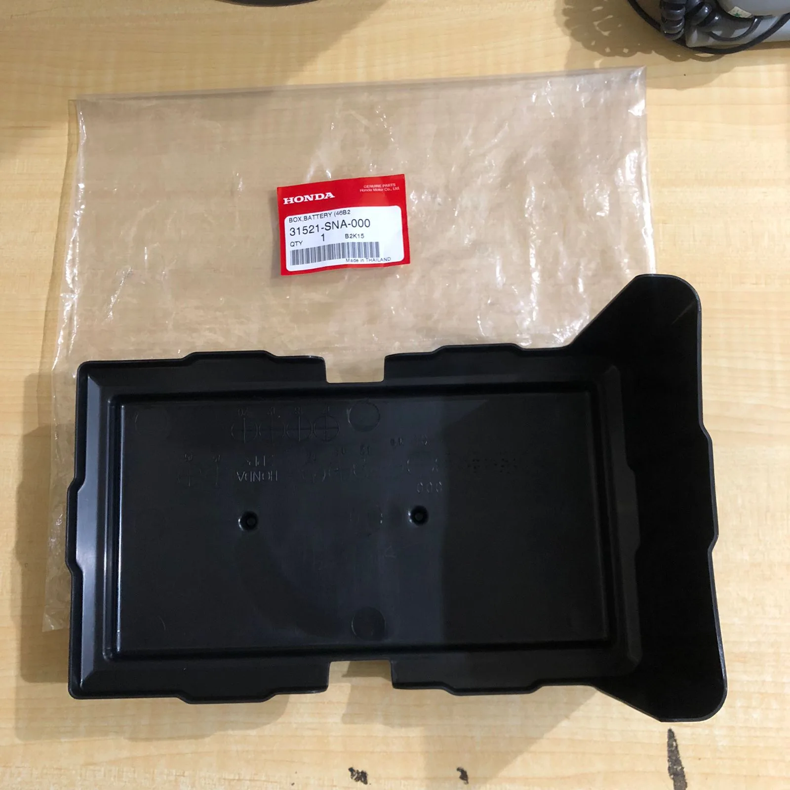 Tatakan Aki Dudukan Aki Civic FD 2006-2012 Original