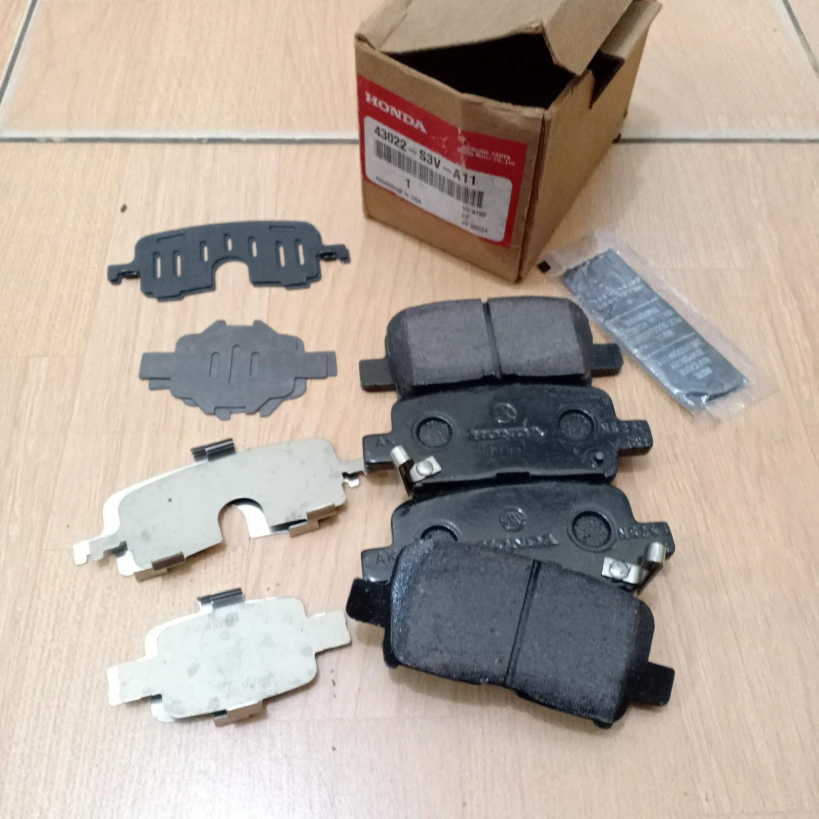 Kampas Rem Belakang Honda MDX 2004-2007 Genuine!!