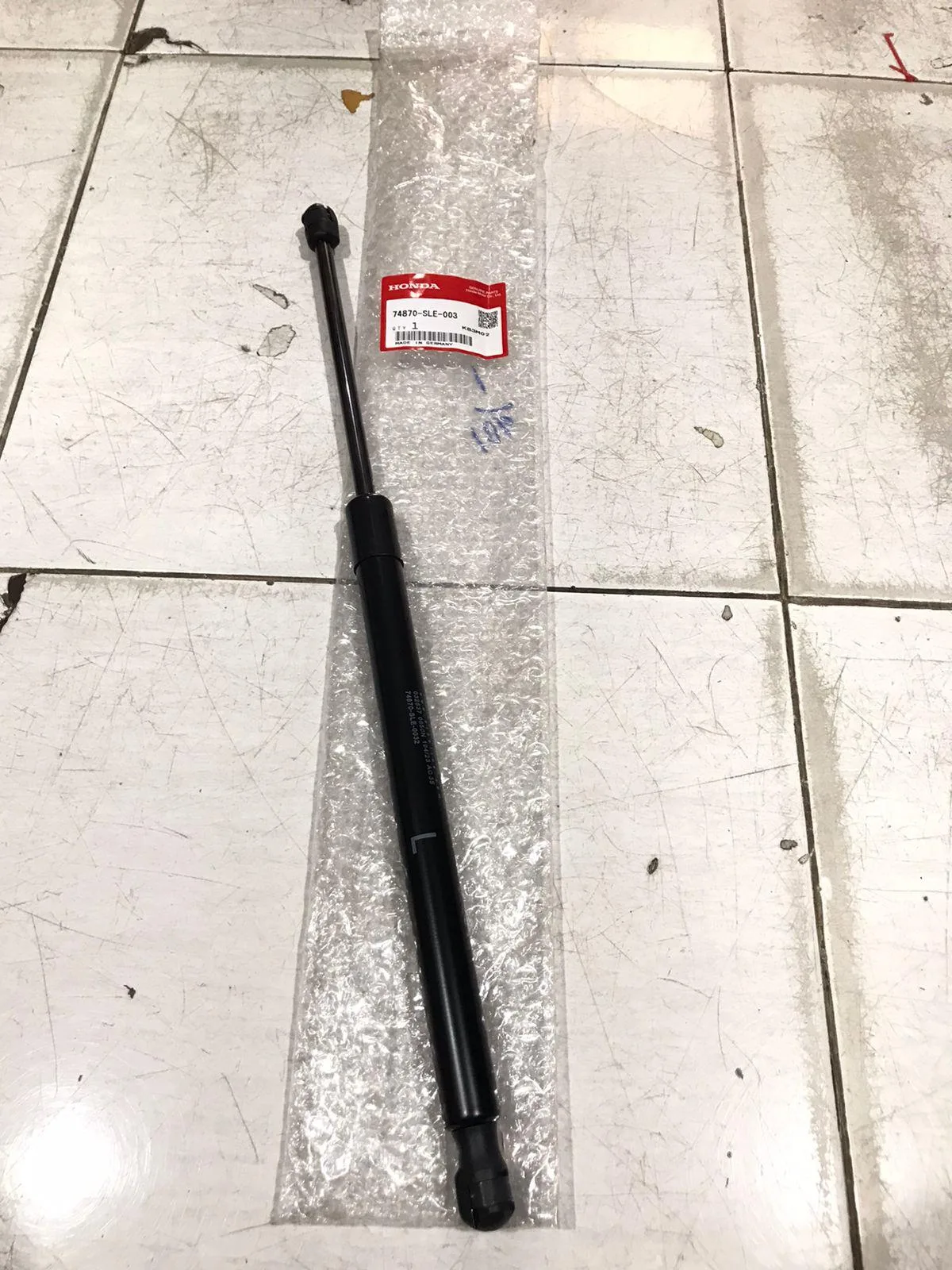 Shockbreaker / Shock Pintu Bagasi ODYSSEY RB3 2009-2013 Original