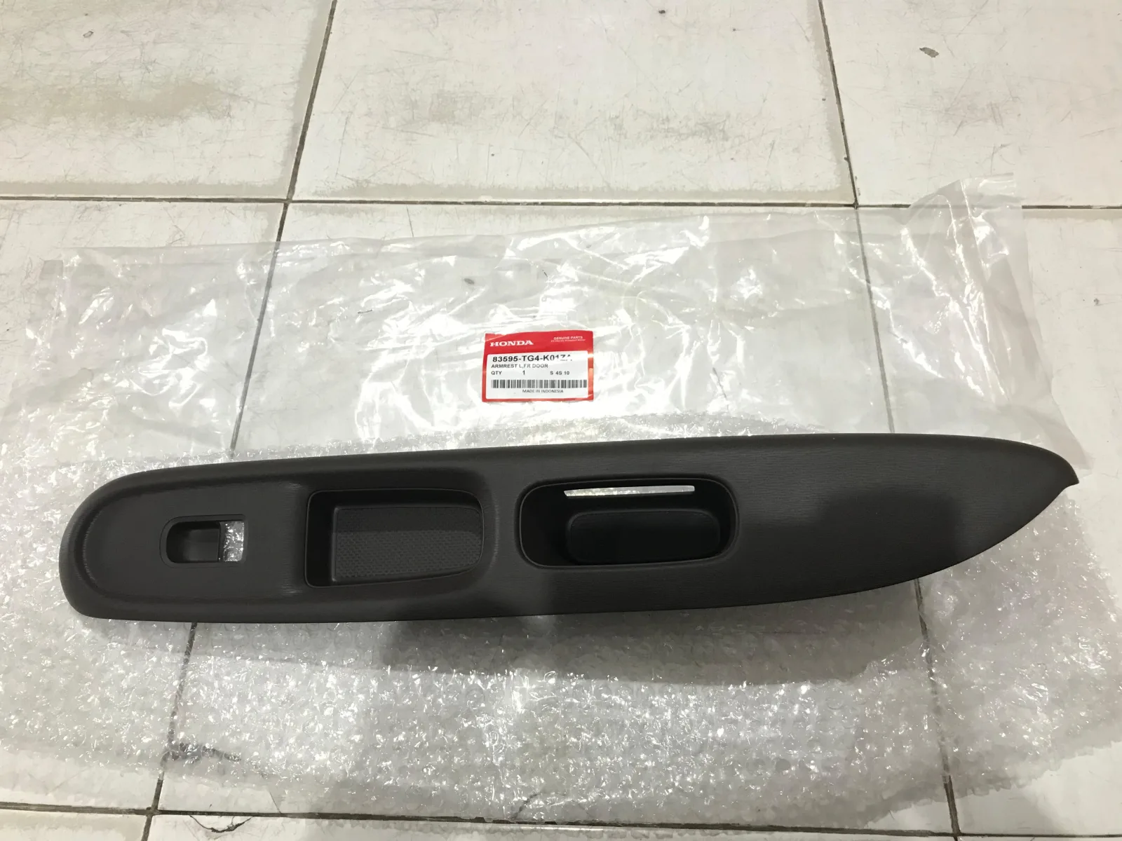 Cover Switch Supir / Cover Armrest Pintu Depan Brio 2014-2015 Original