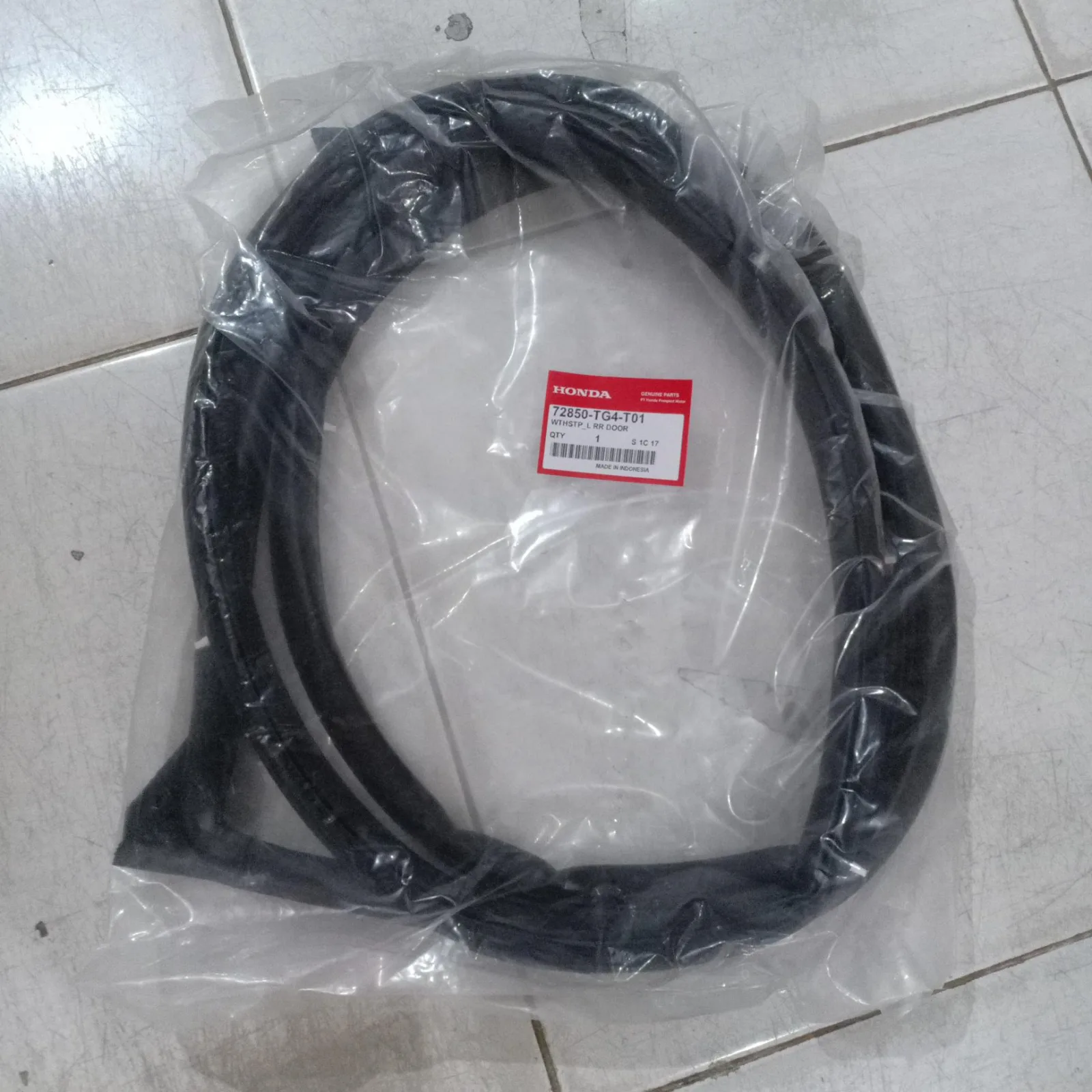 Karet Balon Pintu Belakang Brio 2014-2017 Original