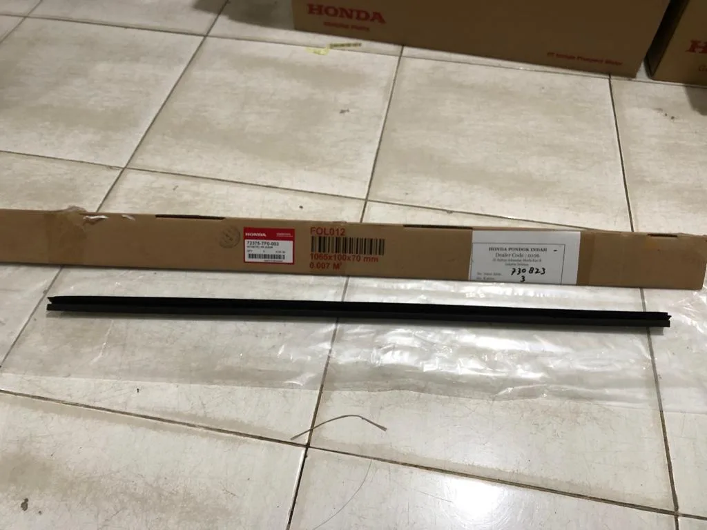 WATERSTRIP Pelipit Kaca Dalam JAZZ GE8 2008-2013 Original