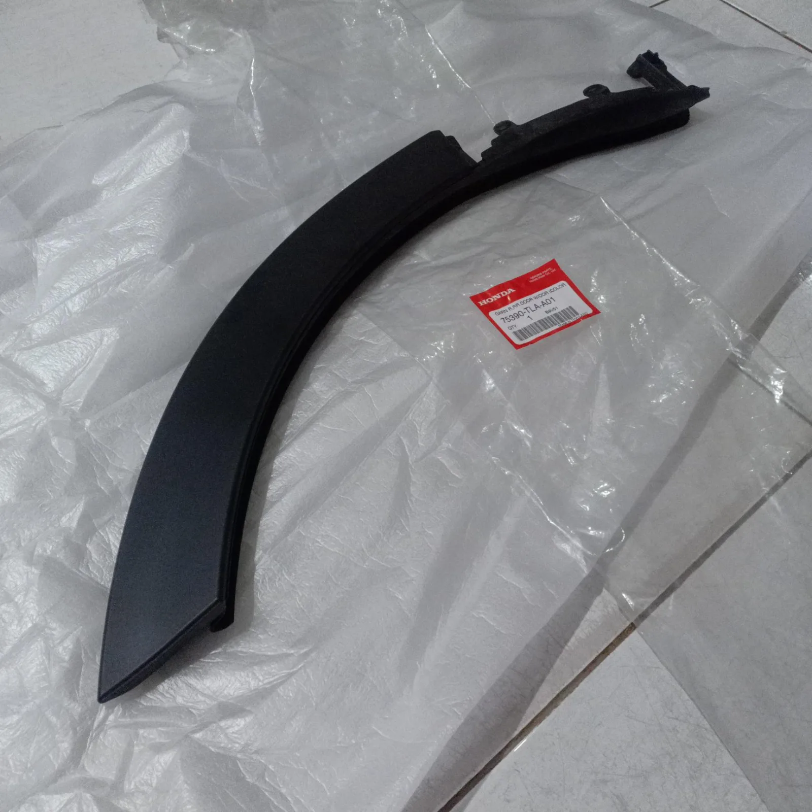 GARNISH Pintu Belakang CRV TURBO 2019-2021Up Original