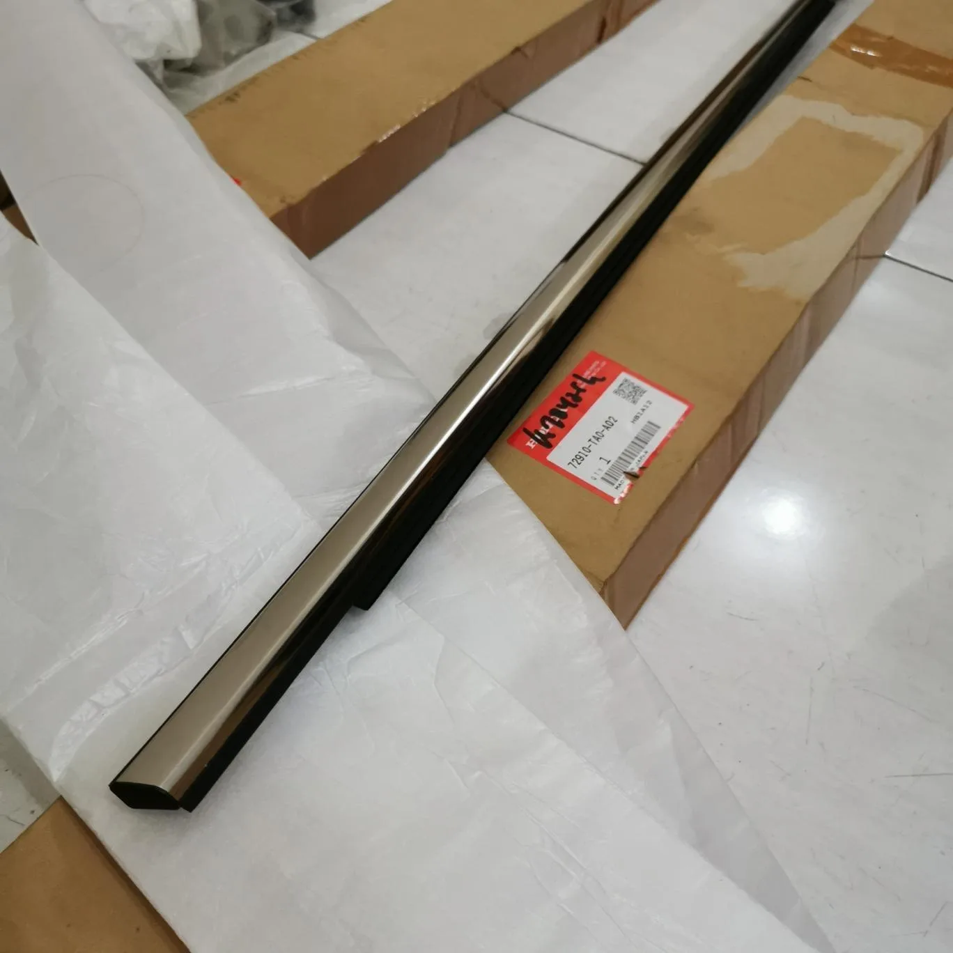 Waterstrip Pelipit Kaca Pintu Accord 2008-2012 Original