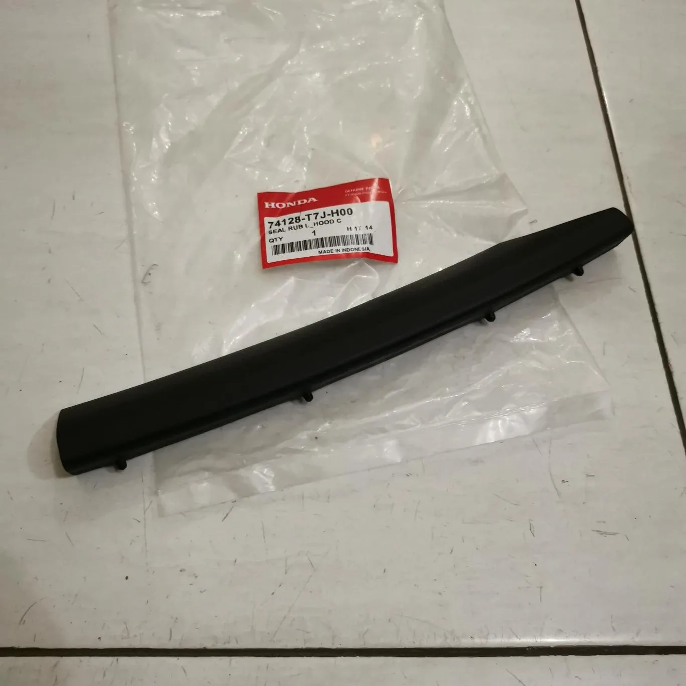 Karet Kap Mesin Bagian Tengah HRV 2015-2021up Original