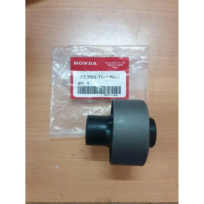 BUSHING ARM BUSHING LOWER ARM BRIO MOBILIO BRV 2013-2022 EKONOMIS