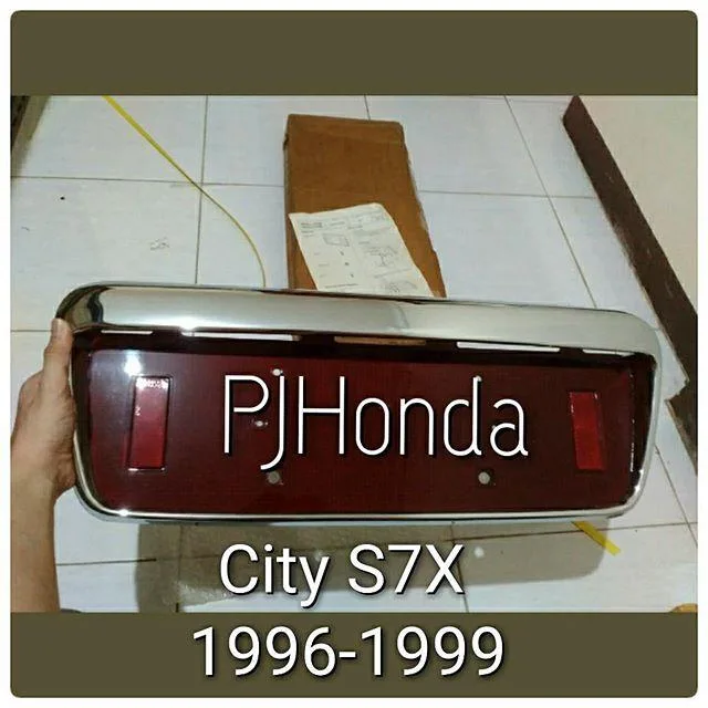 Tempat Plat NO Honda City 1996-1999 Genuine Honda Access!!