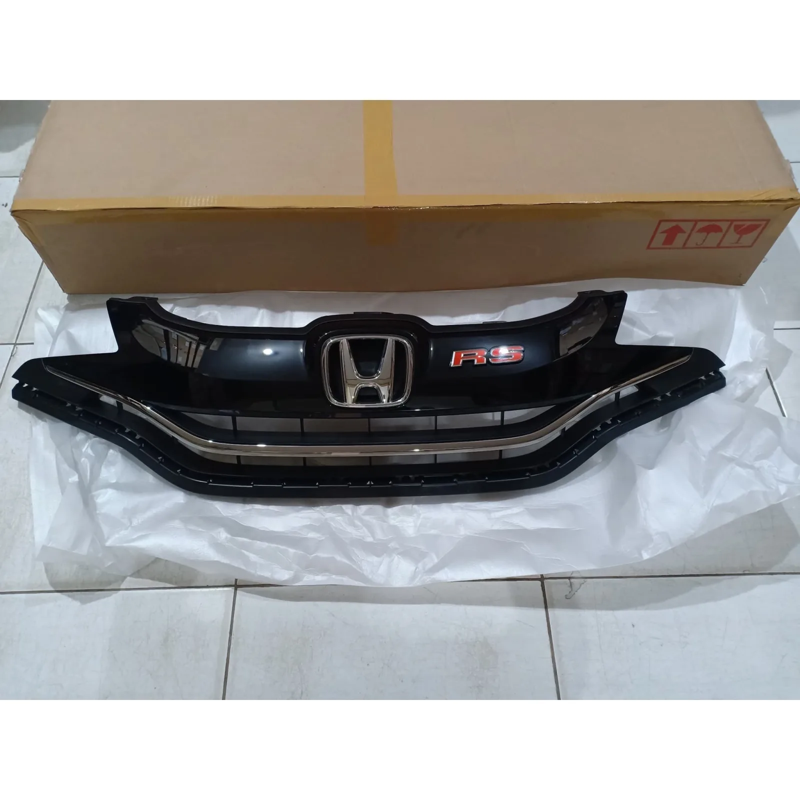 Grill Assy Honda Jazz GK5 RS 2015-2017 Original