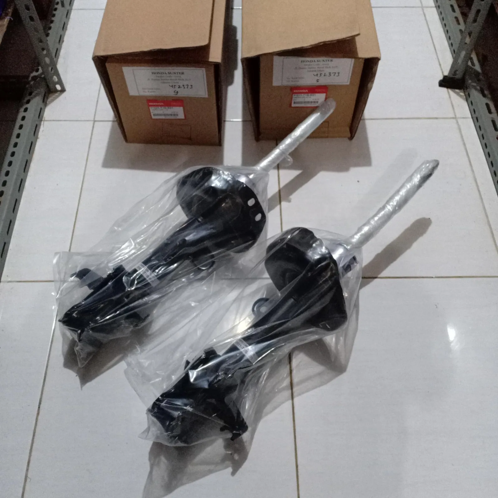 Shock Breker Depan Honda CRV gen 4 2013-2018 original